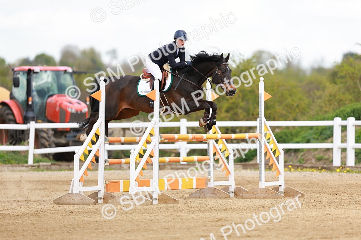 SBM_001929 - Class 4 - Senior Newcomers - 1.10m