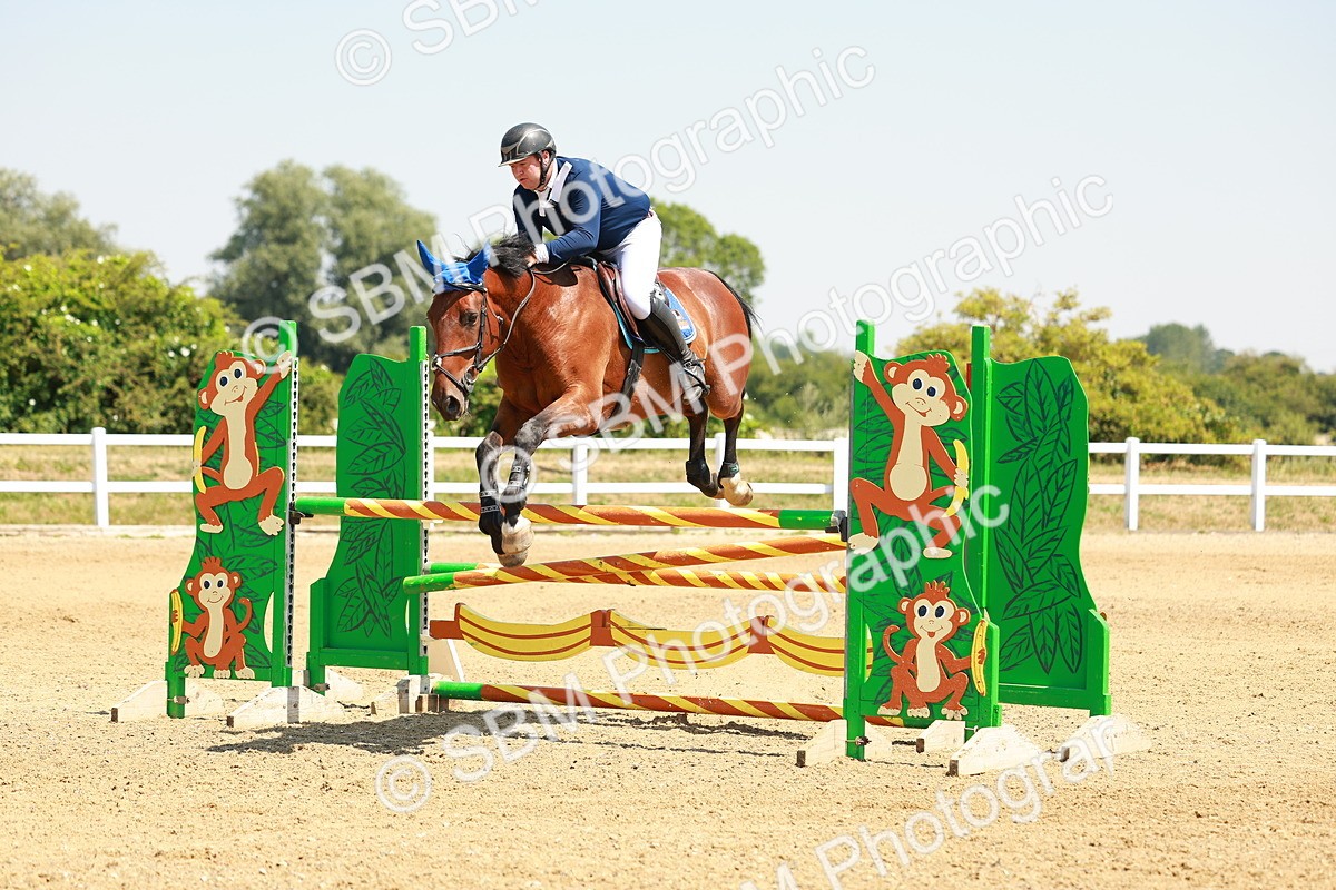 SBM_001441 - Class 4 - Senior Newcomers - 1.10m