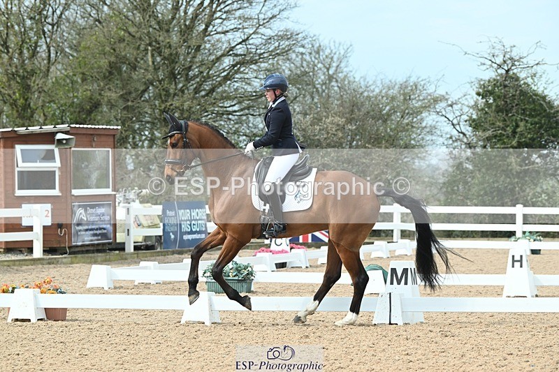 250403-103629-01497 - 036-Abbie.Newbury-Seagry.Viceroy