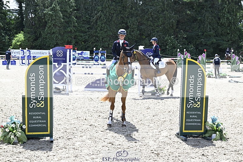 250525A-131442-17571 - Presentations Section B CCI 3 Star Long