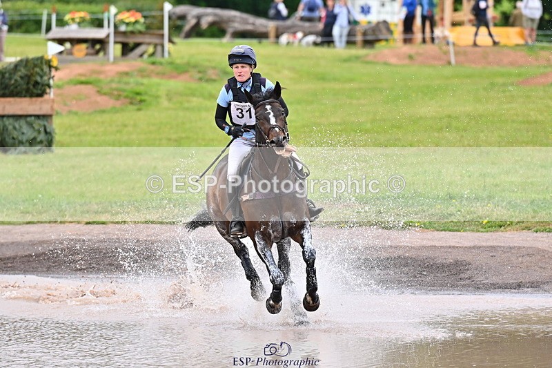 250524A-120801-10095 - B-314-Katey.Cuthbertson-INCOGNITO.IV