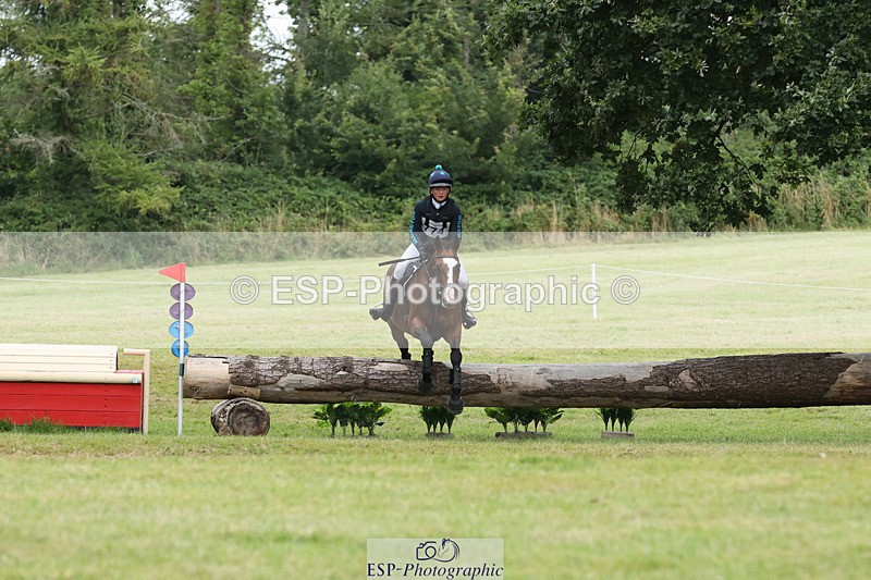 240825X-163623-37778 - 80cm XC 16.30 to 17.30