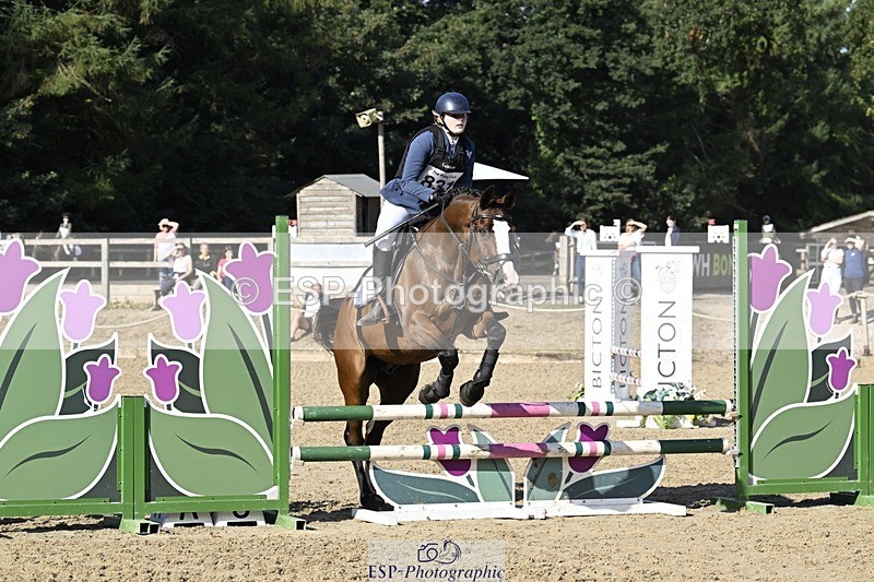 250823A-093406-26256 - WC Round 2 9.30 to 10.30