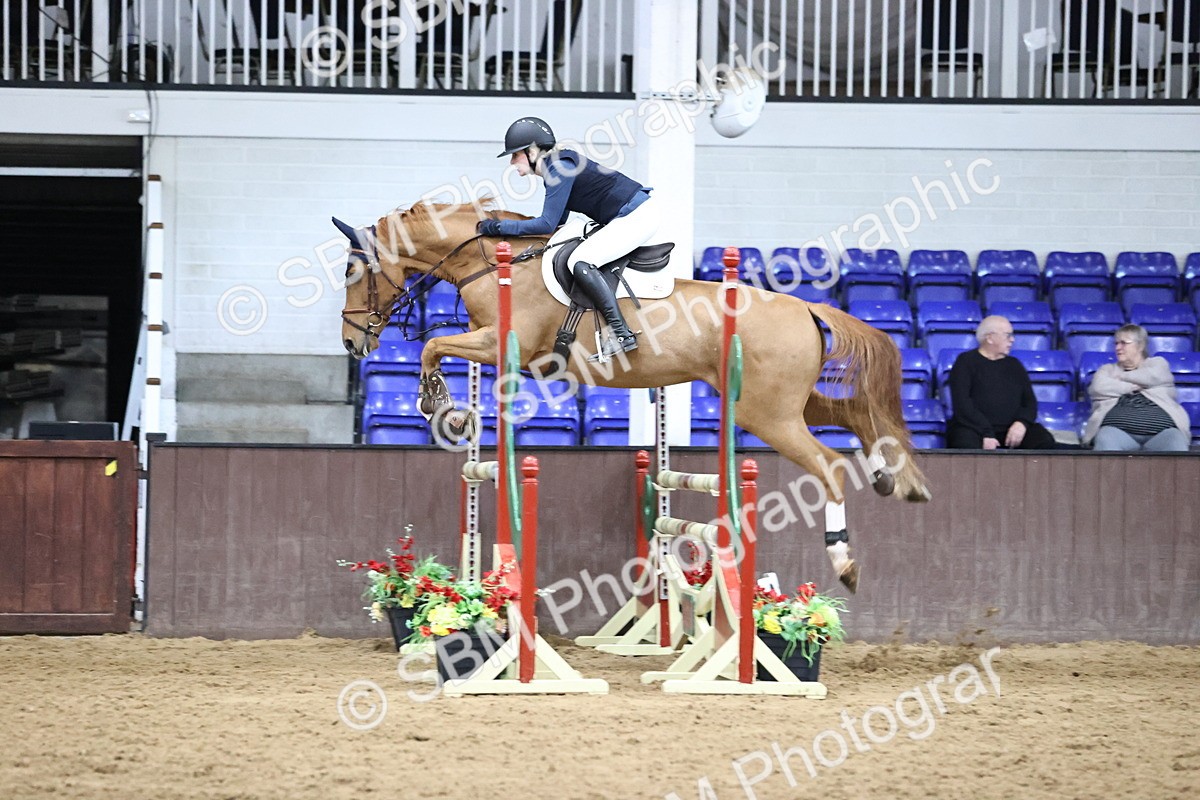 SBM_001945 - Class 4 - Senior Newcomers - 1.10m Open