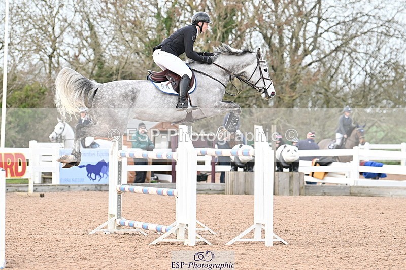 231208A-142300-01098 - Cls 7 National 1.30m & 1.40m