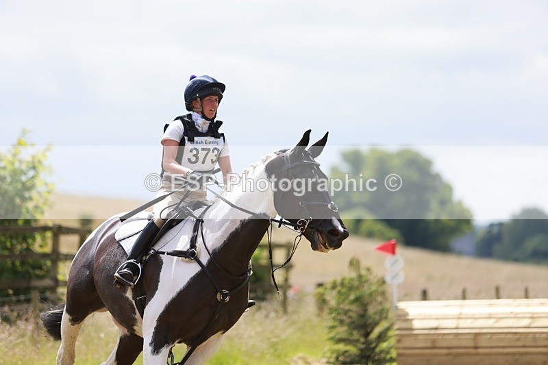 240630X-130243-6981 - 373-Maddy_Hand-LANGALLER_BLUE_MOON