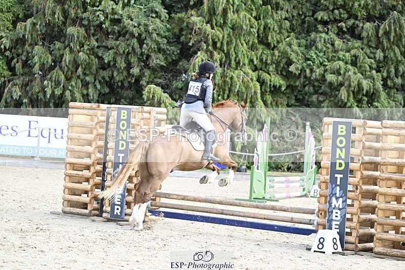 250821A-135753-16495 - WC Round 2 13.00 to 14.00