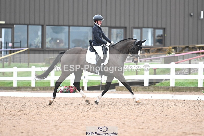 240217A-114002-02385 - 161-Katie.Warner-Active.Nuvalari