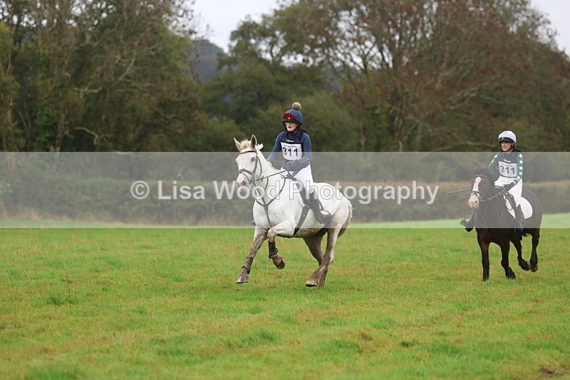 3E7A1670 - Class 3: 70cm Pairs: Half Roll Top