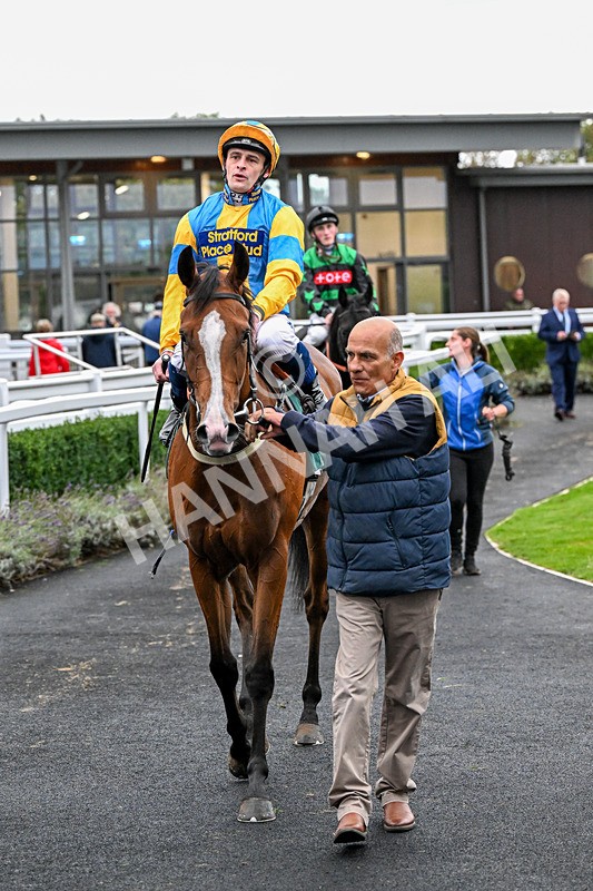 011025-Race 7-Lightning Tiger-0834 - Race 7