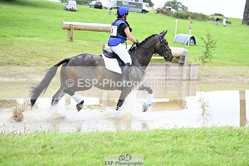 240803-105532-01757 - 008-Jodie_Coombes-TATTYGARE_LAST_DELIGHT