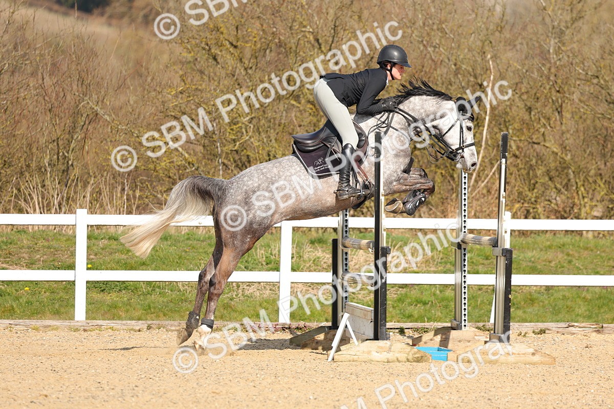 SBM_001368 - Class 4 - Senior Newcomers - 1.10m