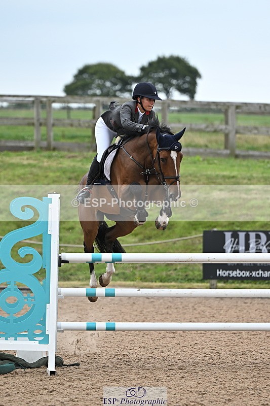240828A-154750-01210 - Cls 5 Snr Foxhunter and 1.20m Open