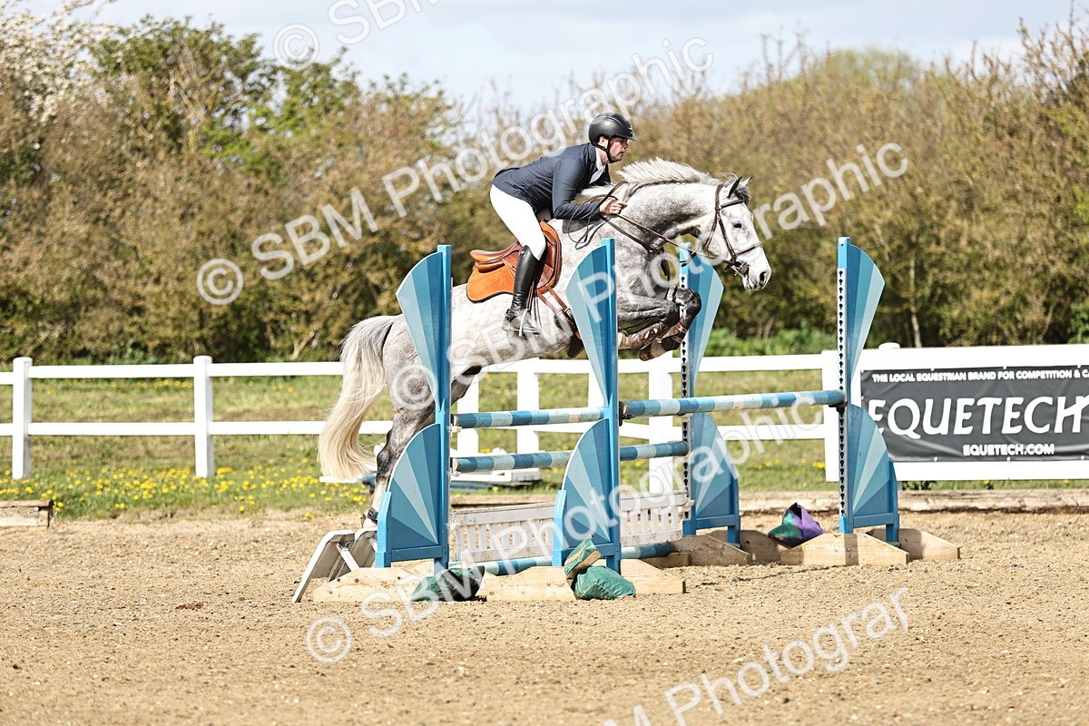 SBM_001079 - Class 4 - Senior Newcomers - 1.10m