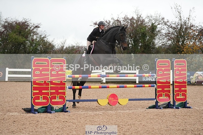 251107-134327-01224 - Cls 6 Foxhunter and 1.20m Open