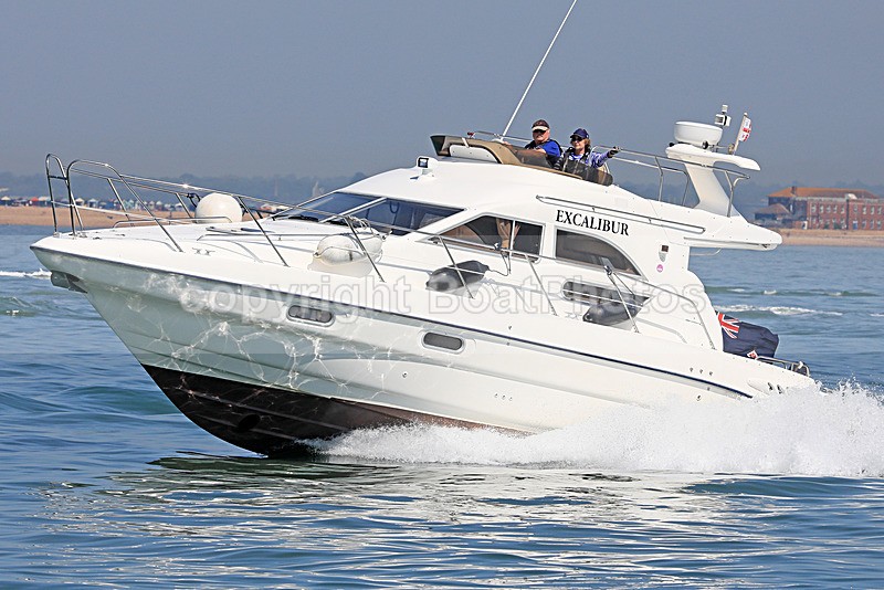 180507 EXCALIBER - SEALINE 1Y3A0425 - Flybridge Cruisers