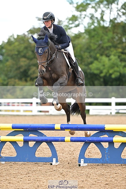 240925A-104659-00118 - Cls 1 British Novice and 90cm Open