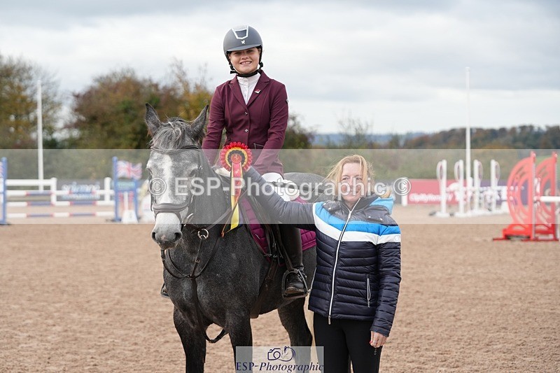 251026-123105-02403 - Cls 4 Pony Winter Novice + 80cm Open