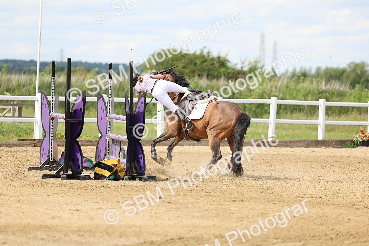SBM_006037 - Class 19 - Senior Newcomers - 1.10m
