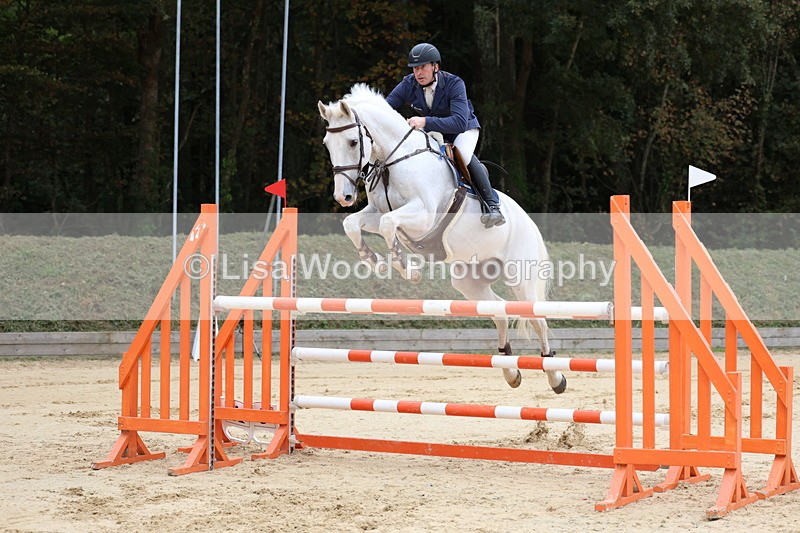 3E7A3264 - Class 9: Senior Foxhunter/1.20 open