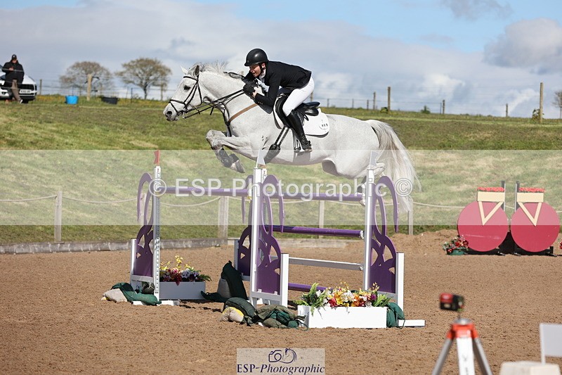 240419A-155316-09008 - Cls 10, 2 Star Big Tour 145cm  15.45 to 16.35 break