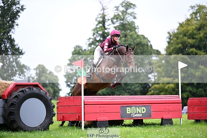 240803-123557-04078 - 077-Georgie_Selley-VICARSTOWN_VICTOR