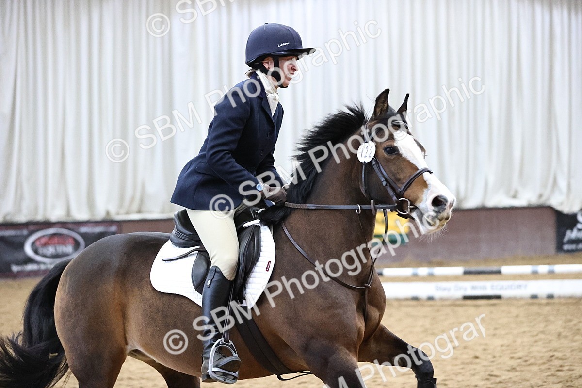 SBM_001168 - Class 3 - Horse & Hound 60cm