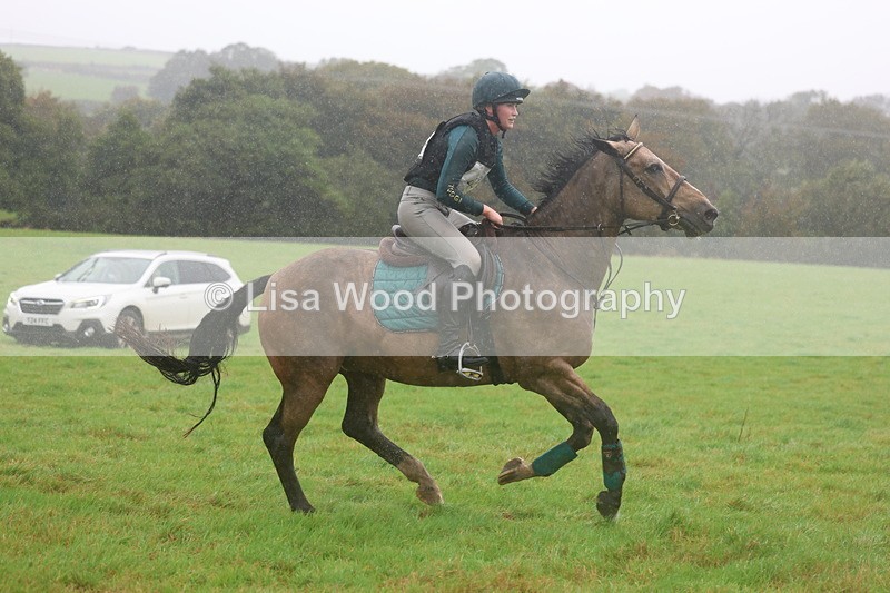 3E7A1898 - Class 4: 80cm: Box