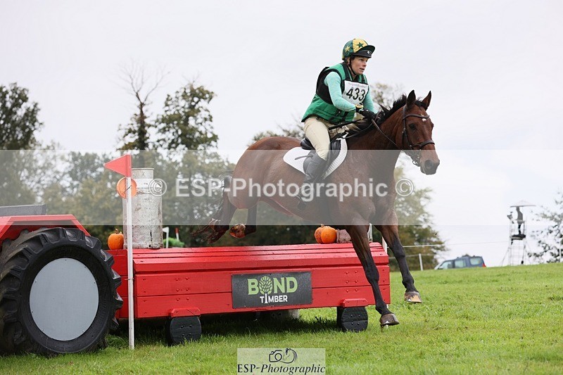 231021-123230-16697 - 433-WILLIAM-Laura.Sharpe-SC+XC