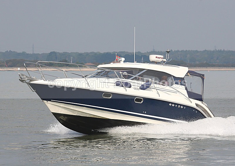 140908 BREEZE AQUADOR AQ28 WT7A6368 - Motorboats - Hardtop