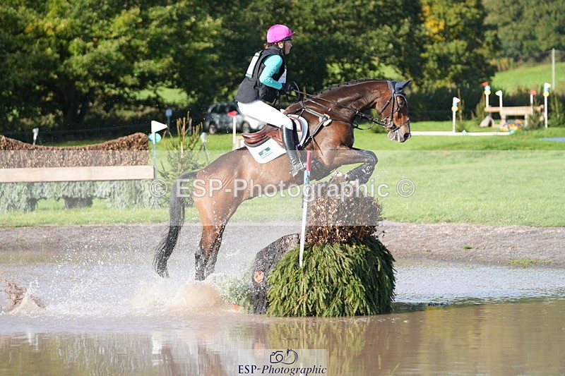 251024A-112259-07234 - A-015-Jess.Rimmer