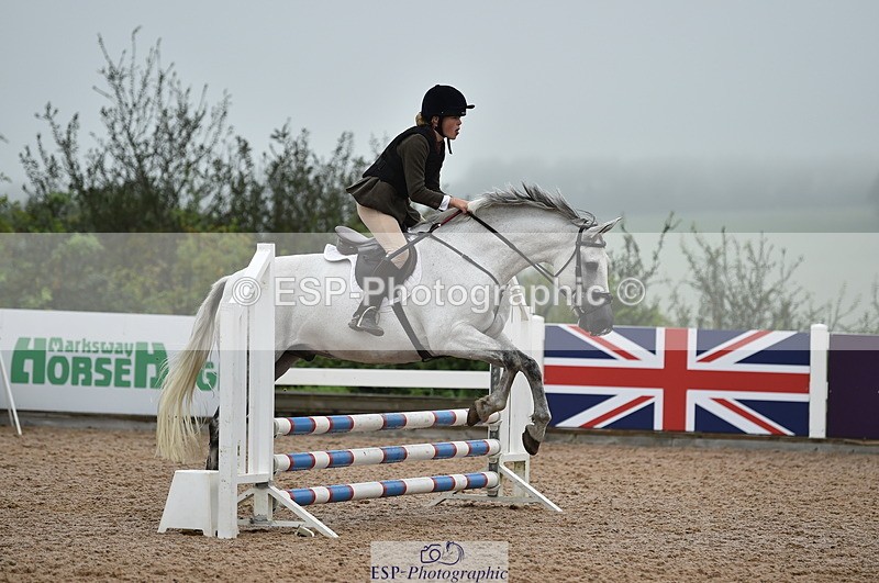 220829A-153502-00099 - Clear Round & 60cm  1a - 1b