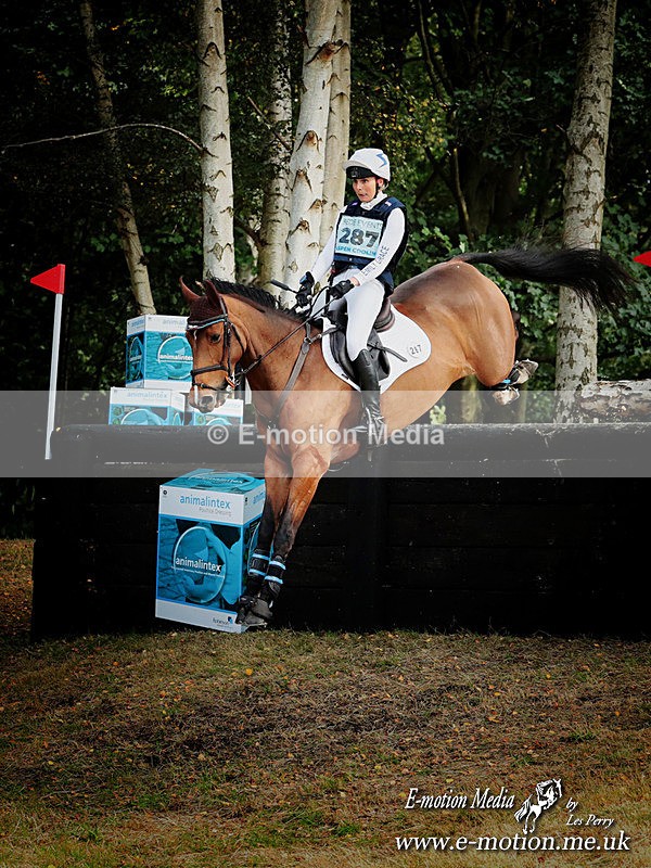 BEXC 041024 678b - Equestrian