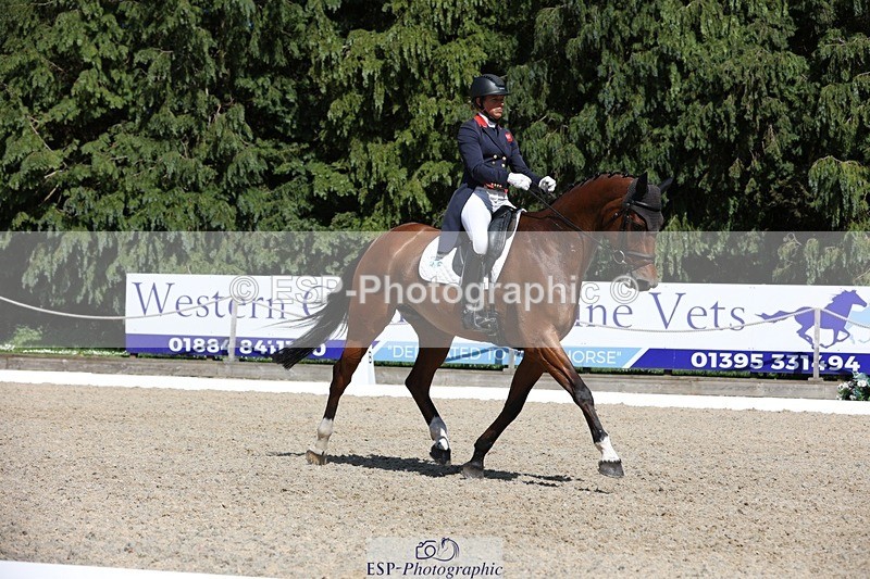 230526-152645-06700 - 381-CAROLINES_AIR_KM-Izzy_Taylor-WEDTrotUp+DR