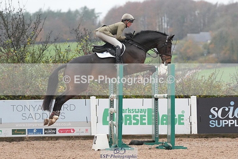 251107-125947-01037 - Cls 6 Foxhunter and 1.20m Open