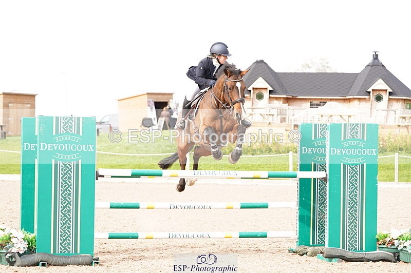 241004A-152452-00972 - Fri 04 Snr Fox & 1.20m Open