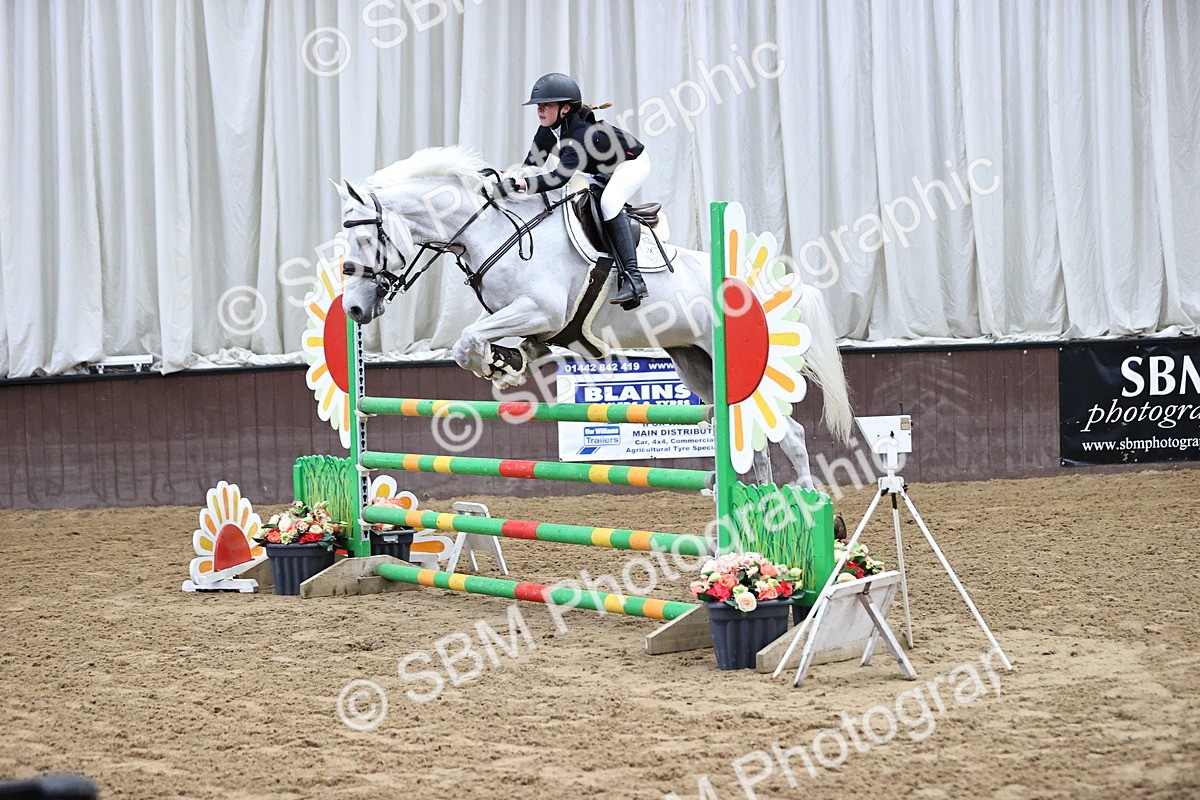 SBM_005931 - Class 16 - Senior Newcomers - 1.10m Open