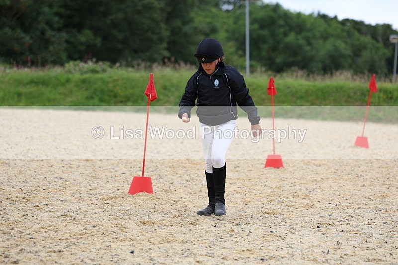 3E7A9941 - Egg and Spoon