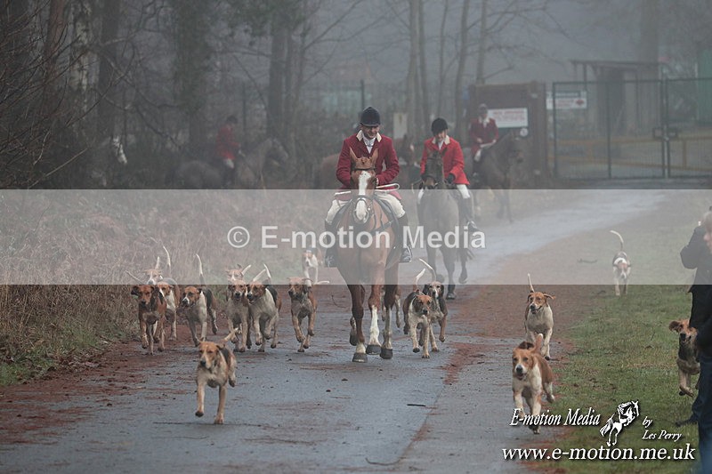 HUPY 261224 134 - Pytchley with Woodland Hunt Boxing Day Meet 26th December 2024