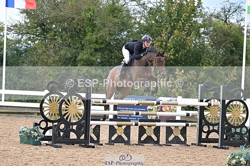 241004A-143940-02496 - Fri 12 1.15m Members Cup