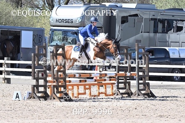 BPP_9996 - CLASS 19 SUN Senior British Novice/ 90cm Open