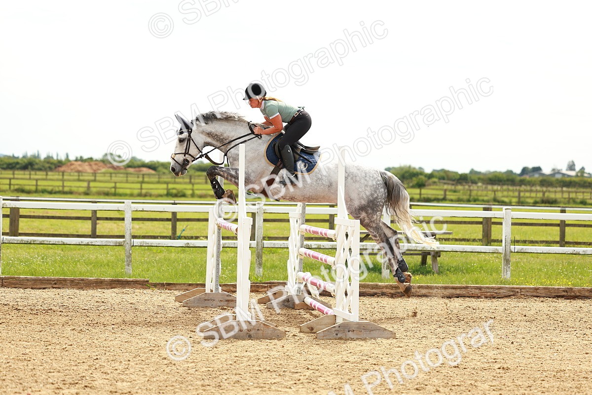 SBM_002245 - Class 4 - Senior Newcomers - 1.10m