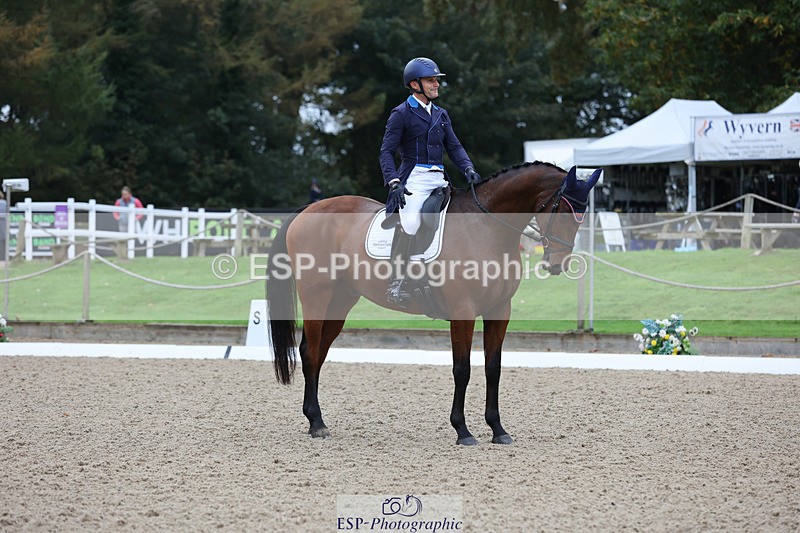 241024-093642-01114 - 127-Alexander.Bragg-STARSTRUCK.III