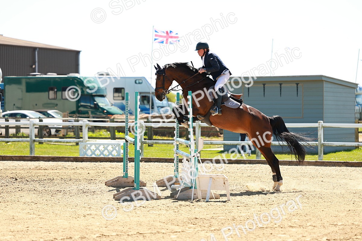 SBM_001054 - Class 4 - Senior Newcomers 1.10m