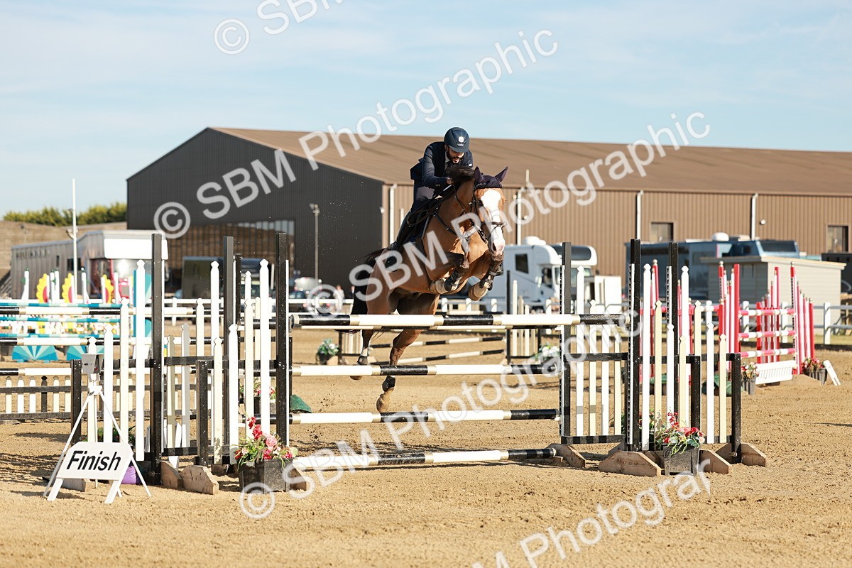 SBM_008814_Class 6 - National 130m 140m Open Handicap - Mohammed