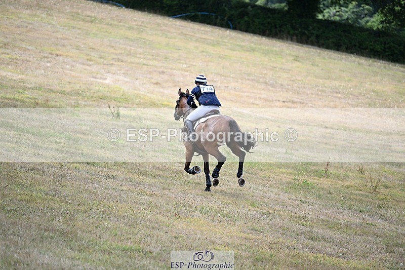 250803A-152315-16221 - P-714-Skye.Pleydell-Bouverie-SUPER.VISION