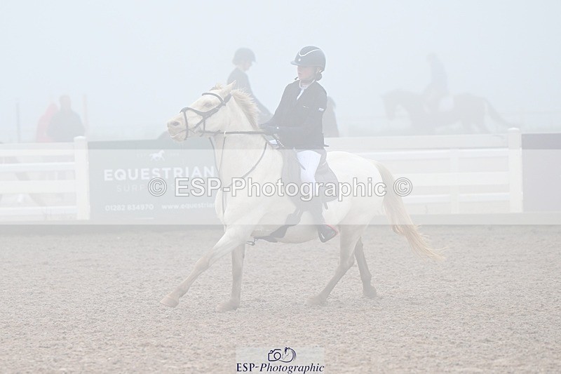 251115-111222-00207 - Cls 8 Pony Discovery and 90cm Open