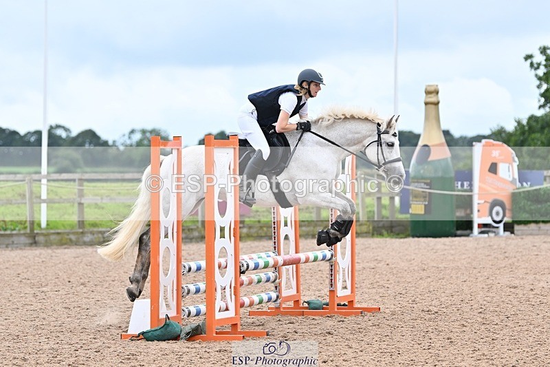 240813-164030-00278 - Classes 3A&B & 4 70cm