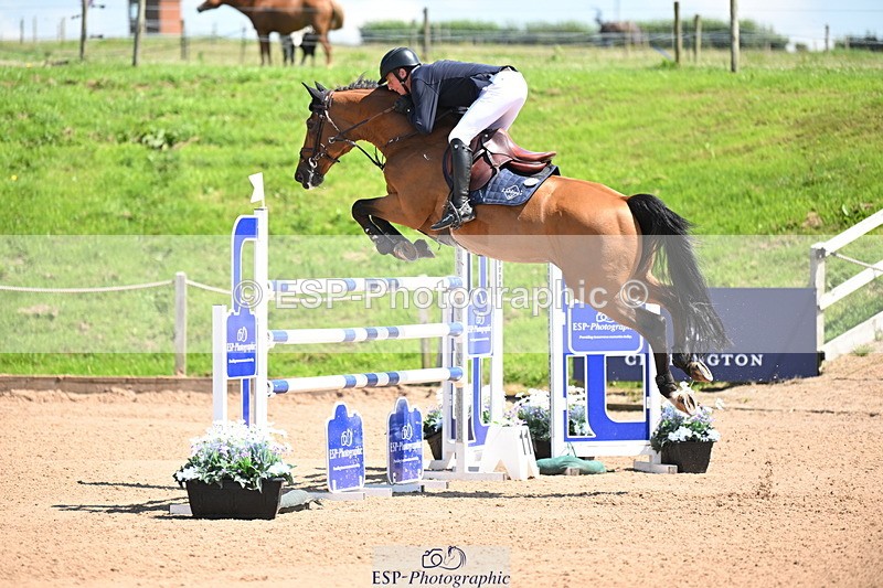 240718A-121546-05018 - Cls 1, 3 Star Small Tour 1.35m