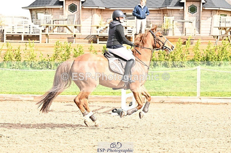 250416-101400-00244 - Cls 1 British Novice and 90cm